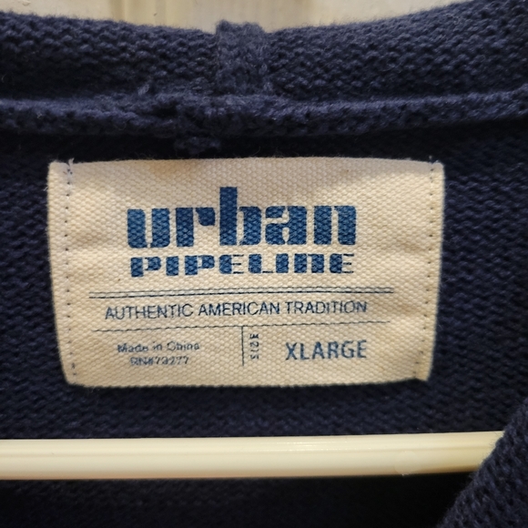 Urban Pipeline sweater w/hood - Picture 2 of 5